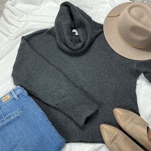 Nordstrom brand Chelsea28 • Sweater